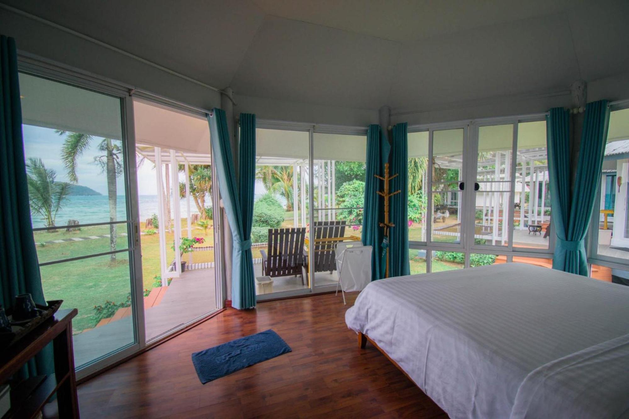 Koh Mak Resort Room photo